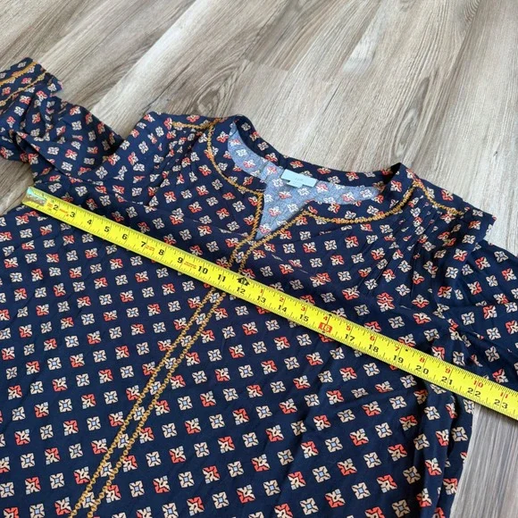 J. Jill Petite Navy Blue Geometric Tile Print Embroidered Split Neck Blouse L P - Picture 6 of 7